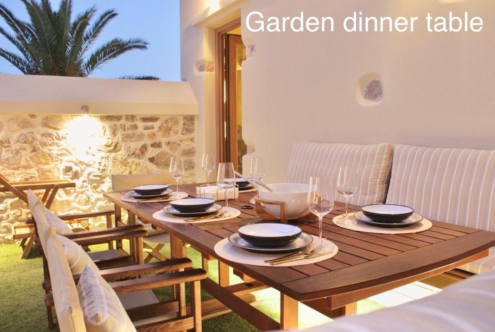Villasonboard Rock Villa 3 Bed, 3 Bath, Jacuzzi, Seaside ארמיוני מראה חיצוני תמונה